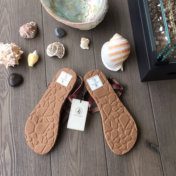 🌿Volcom🌿 - Picture 3 of 3